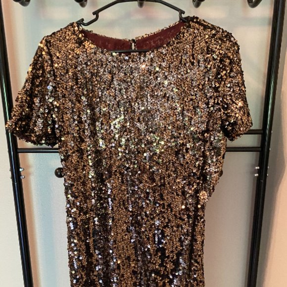 Ark & Co Dresses & Skirts - Ark & Co. Gold Sequin Shift Dress